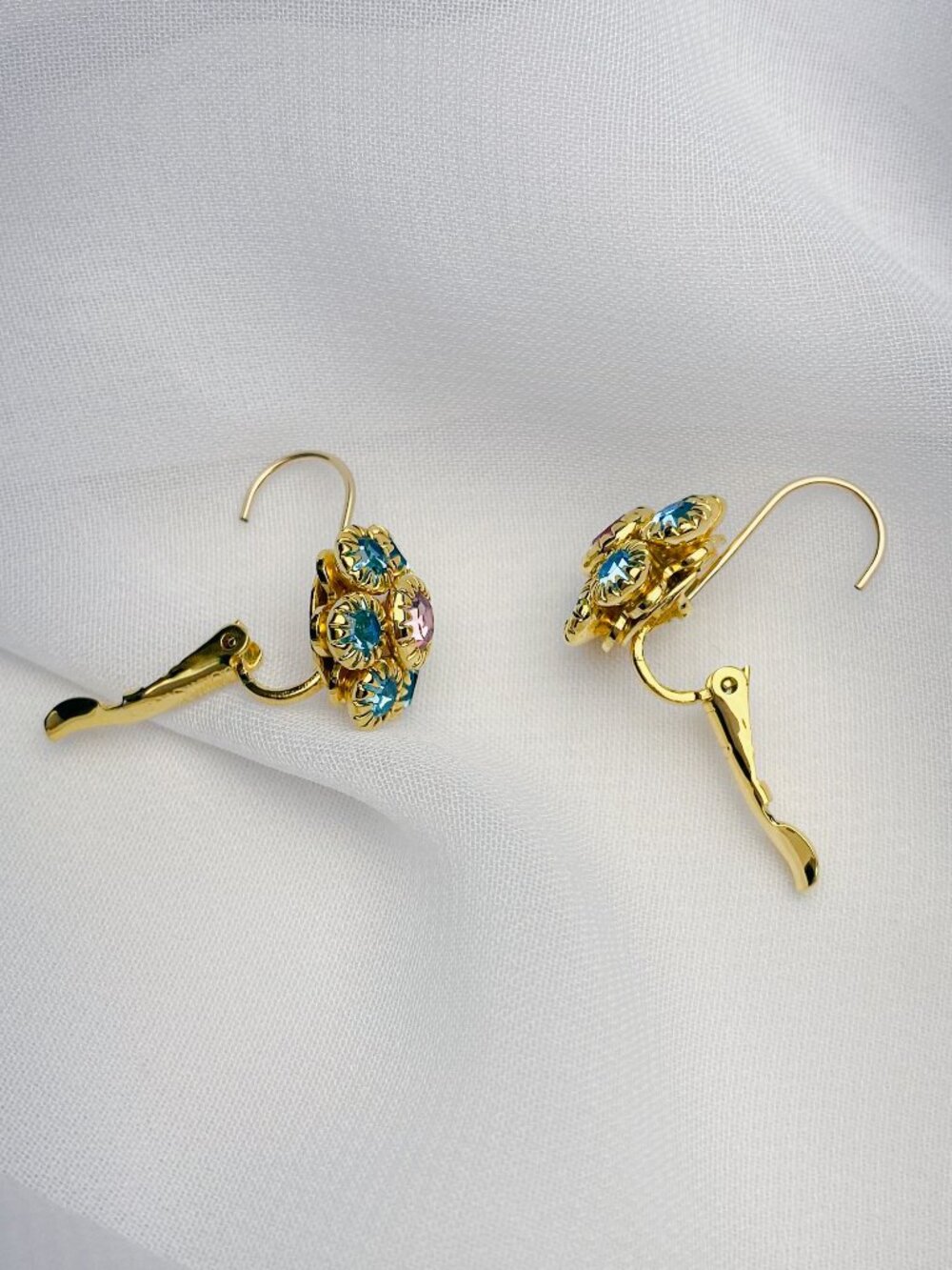 Vintage Joan Rivers Crystal Jewel Flowers Blue Pink Gold Leverback Earrings - Picture 4 of 11